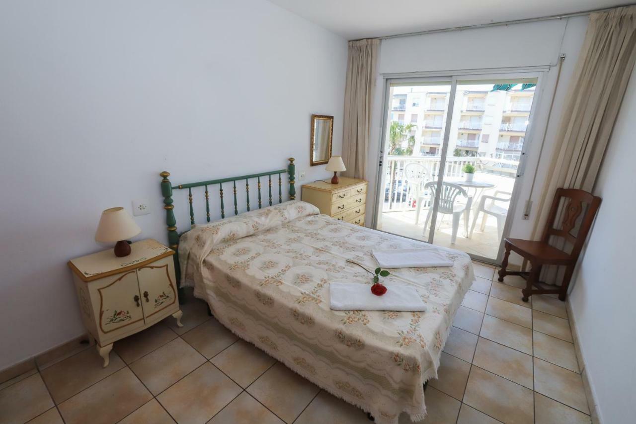 Costa Daurada Apartaments - Regueral 坎布里尔斯 外观 照片